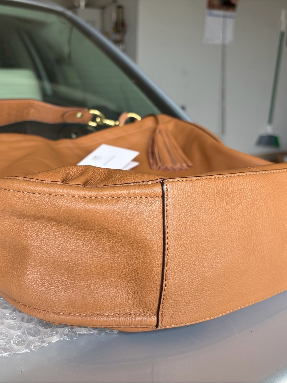 Authentic COACH Large Avery Hobo Bag - Picture 4 of 9